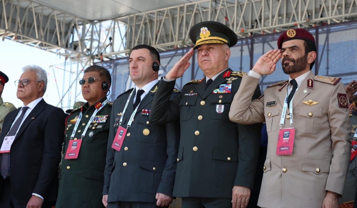 Amiri Guard Commander Opens Seventeenth International Defense Industry Fair in Istanbul